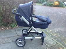 Mamas and Papas Skate Travel