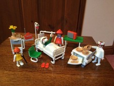 Playmobil 3495 Vintage Hospital Ward Set - Patient & visitors COMPLETE