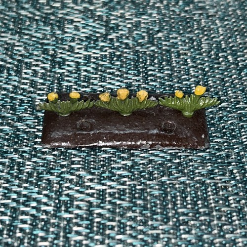 Britains miniature garden lead - garden,