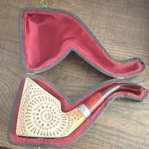 Carved meerschaum tobacco pipe - tobacco,