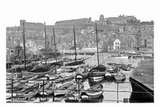 pt4582 - Whitby , Fishing