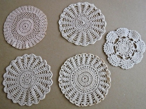 Beautiful vintage hand - 5,