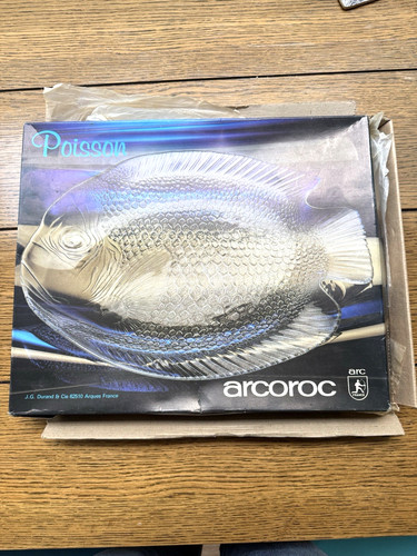 Vintage arcoroc fish - vintage, plate
