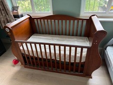 Solid Wood Convertible Cot Bed with Drawer – (Lewisham, SE12)