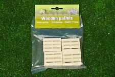 Wooden Pallets Farm - Set of 8