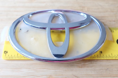 Toyota logo chrome car grille - logo,