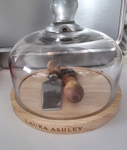 Laura ashley cheese board - cheese,