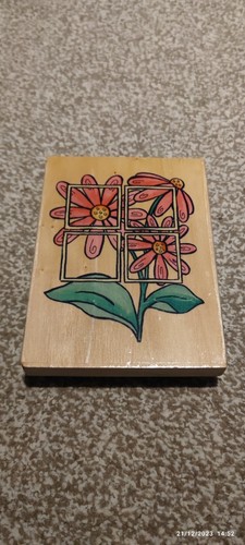 Whispers windowed daisys - whispers, "windowed