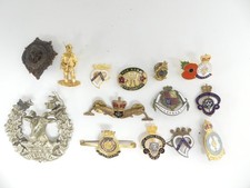 (ref288AO) Military Badges