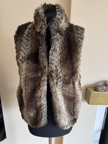 Excote faux fur gilet - size, s