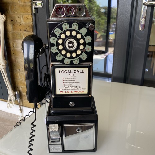 Crosley retro 1950s wall mount - crosley,