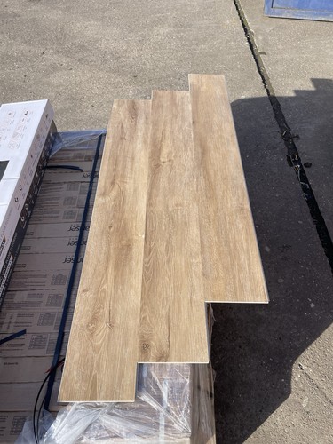 Joblot sqm natural oak spc - joblot.,