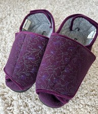 Cosyfeet Emma adjustable slipper UK size 8, machine washable