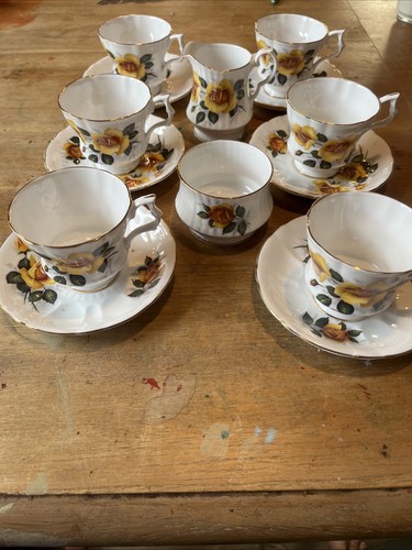 Royal windsor yellow - yellow, bone