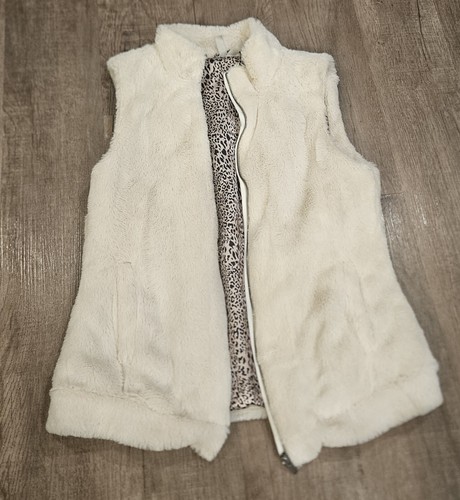 Vanity light fur vest size - vanity,