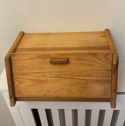 Vintage solid honey pine - solid,