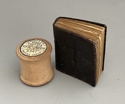 Miniature book common - miniature,
