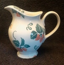 ROYAL WINTON Strawberry spongeware large jug water custard flowers vase 6.5" VGC