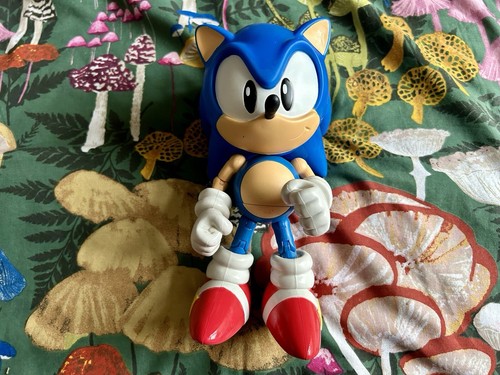 Tomy 1991 sonic figure - sonic,