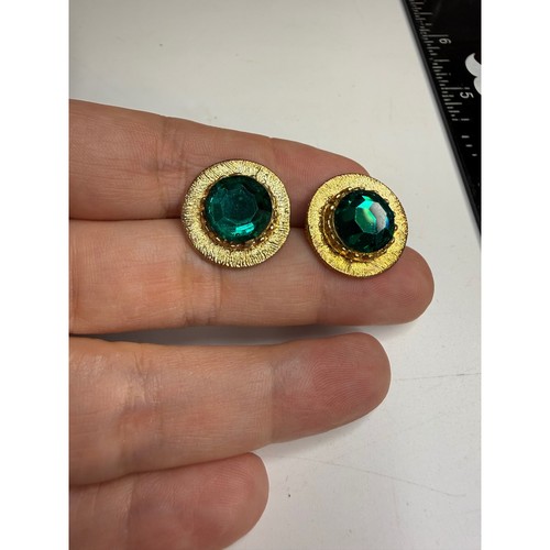Vintage gold tone emerald - gold,