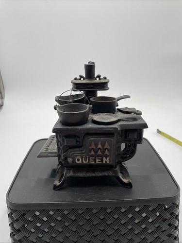 Vintage queen cast iron stove - iron,