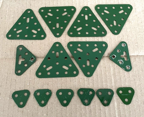 Meccano med green parts - med,