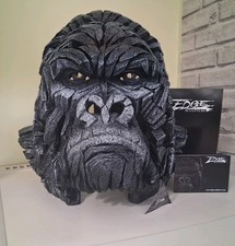Edge sculpture gorilla bust - edge,