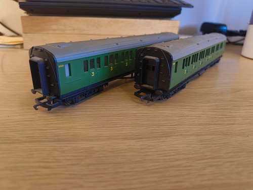 Hornby southern green - southern, coaches