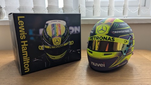 Lewis hamilton mercedes - hamilton,