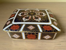 Royal Crown Derby, Old Imari ~