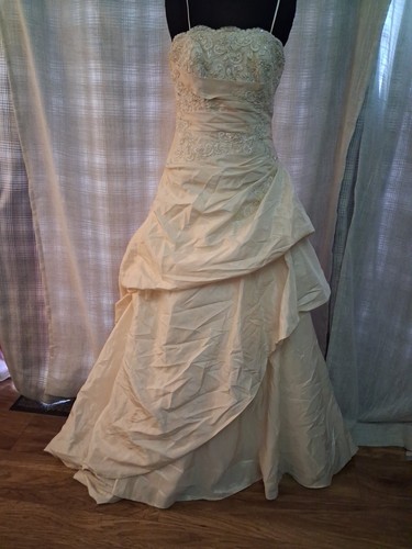 Wedding dress size champagne - size,