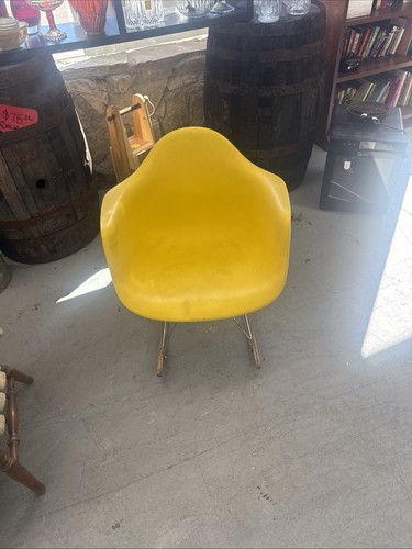 Eames hard shell - shell, rocking