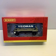 Hornby OO Gauge R6487 PGA Wagon PR14001 Yeoman