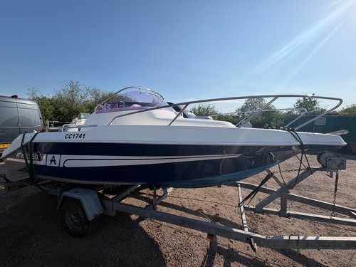 Mazury 550 berth day cruiser - berth,