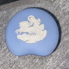 Vintage blue and white Wedgewood jasperware kidney shaped trinket dish