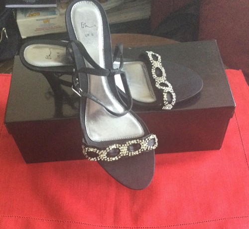 Black sandals with - , diamanté