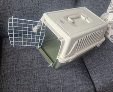 FERPLAST CAT / DOG Plastic