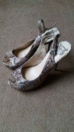 Red herring ladies - red, snake