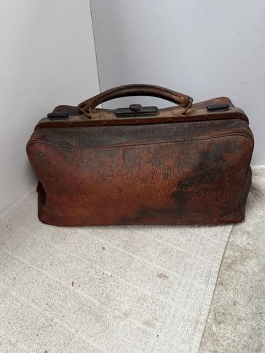 Antique doctors bag - bag, 1924