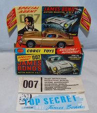 Corgi 261 James Bond DB5 RARE version in TOFFEE-GOLD Excellent Boxed.
