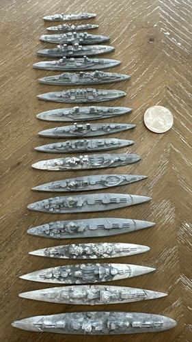 Lot vintage lead wwii - 18,
