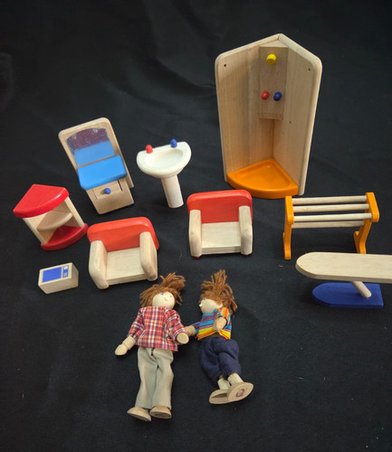 Pintoy wooden dolls - wooden, house