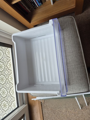Zanussi fridge freezer - freezer, drawer