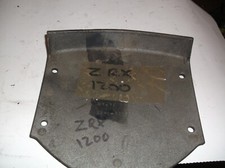 kawasaki zrx 1200 s 2003 front lower fairing panel one lug broken