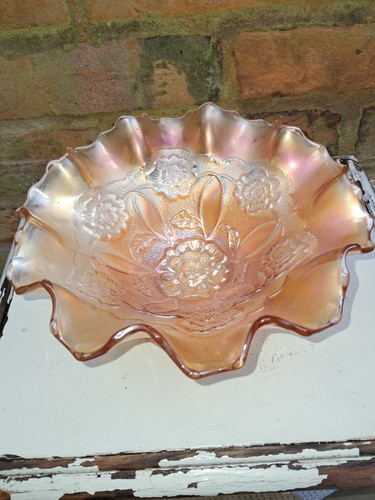 Carnival glass bowl - carnival,