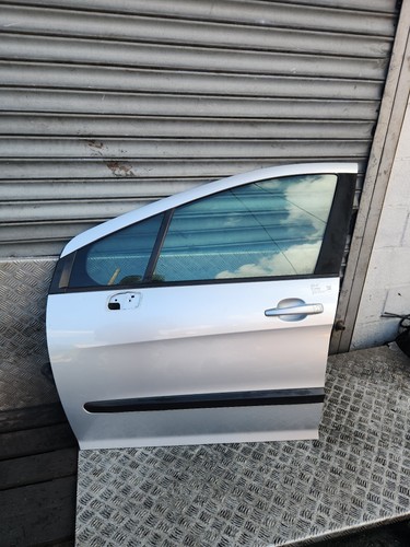 Peugeot 308 mk1 door front - door,