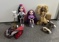 Rainbow High dolls