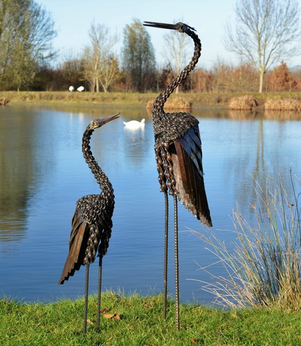 Metal heron twisted garden - heron,