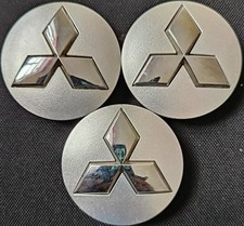 1 x GENUINE MITSUBISHI SILVER CENTRE CAP FOR ALLOY WHEEL (D#155) 4252A012