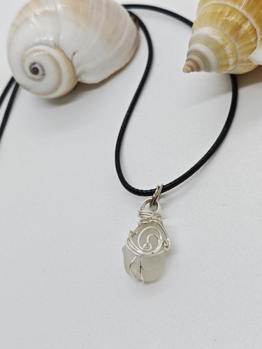 Handpicked charmouth beach - handpicked,